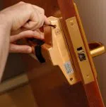Locksmith Key Store Franklin Square, NY 516-284-4122 - new-locks-installation